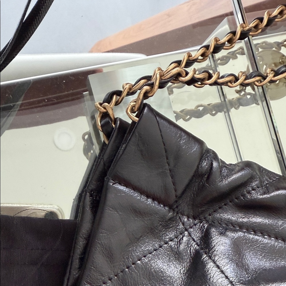 Chanel Black Quilted Shoulder Bag with Gold Accents - Picture 4 of 10